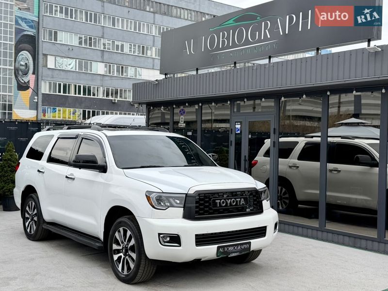 Внедорожник / Кроссовер Toyota Sequoia 2013 в Киеве