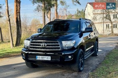 Позашляховик / Кросовер Toyota Sequoia 2011 в Києві