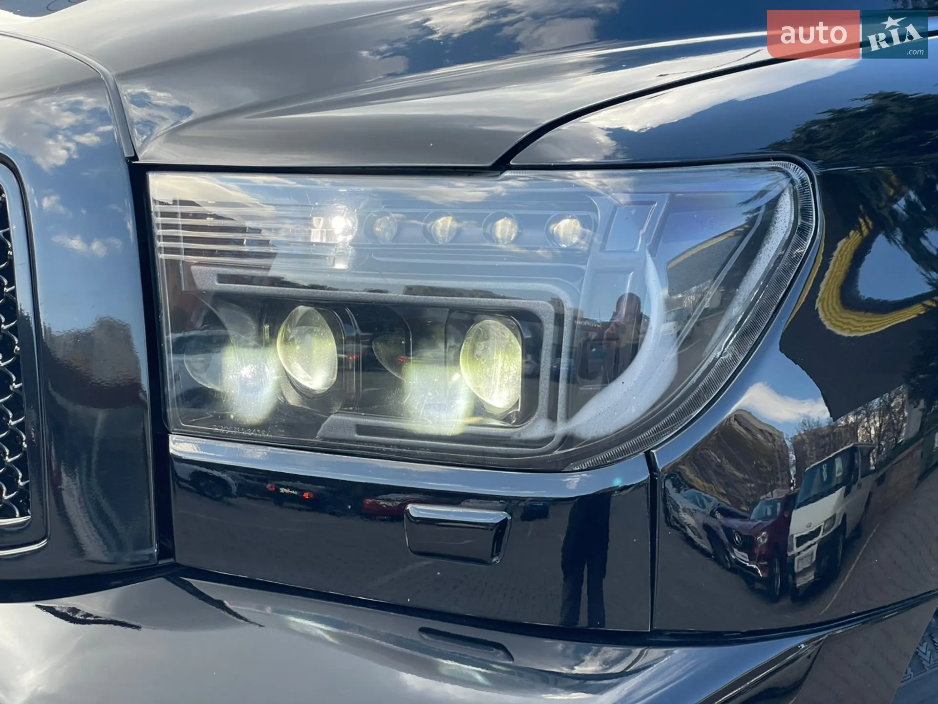 2011 Toyota Sequoia - мініатюра 6