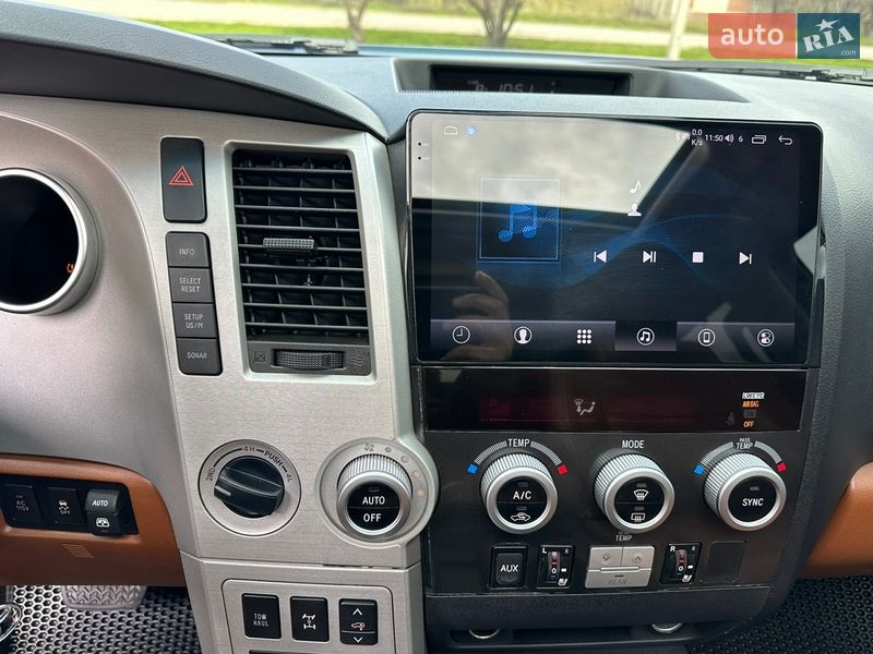 Позашляховик / Кросовер Toyota Sequoia 2008 в Харкові