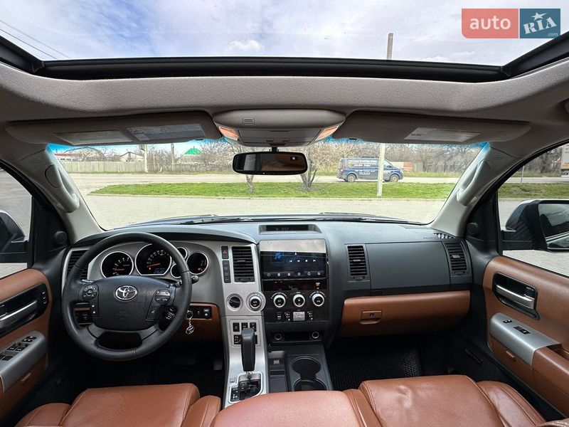 Позашляховик / Кросовер Toyota Sequoia 2008 в Харкові