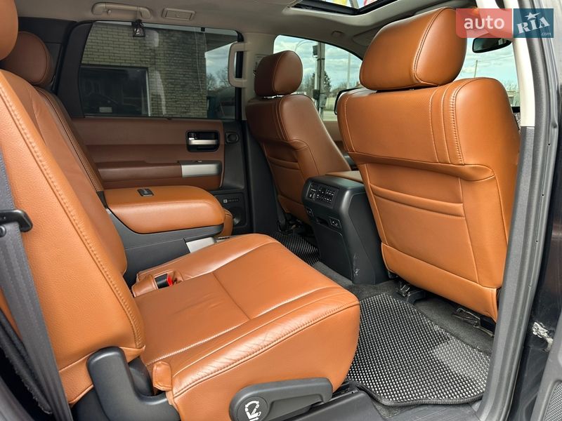 Позашляховик / Кросовер Toyota Sequoia 2008 в Харкові