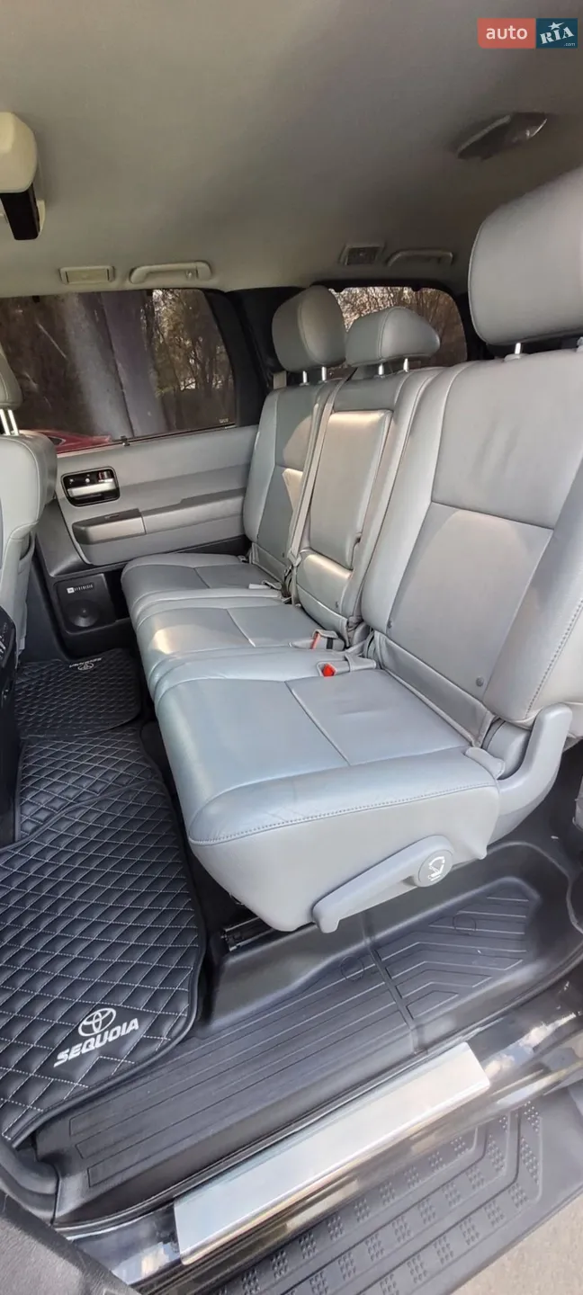 2012 Toyota Sequoia - мініатюра 27