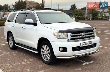Позашляховик / Кросовер Toyota Sequoia 2011 в Житомирі