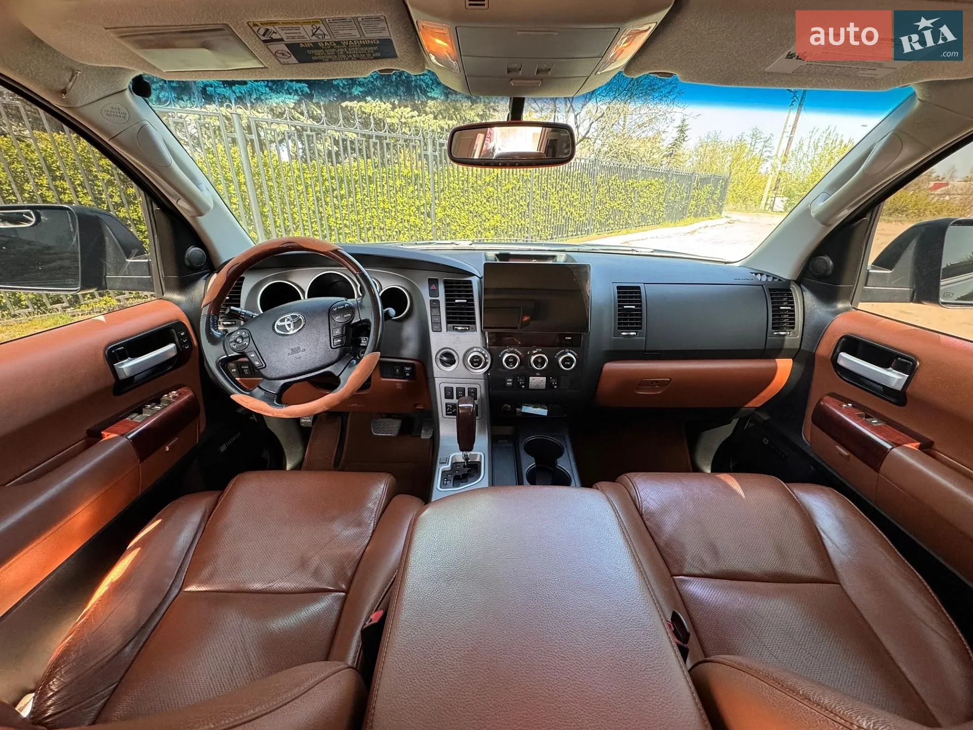 2010 Toyota Sequoia - мініатюра 18