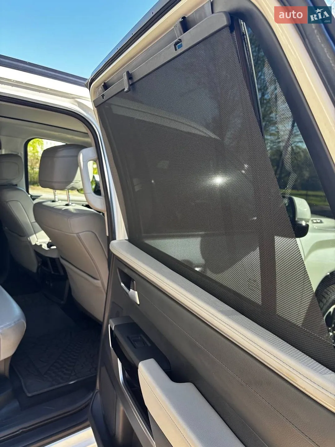 2023 Toyota Sequoia - мініатюра 18