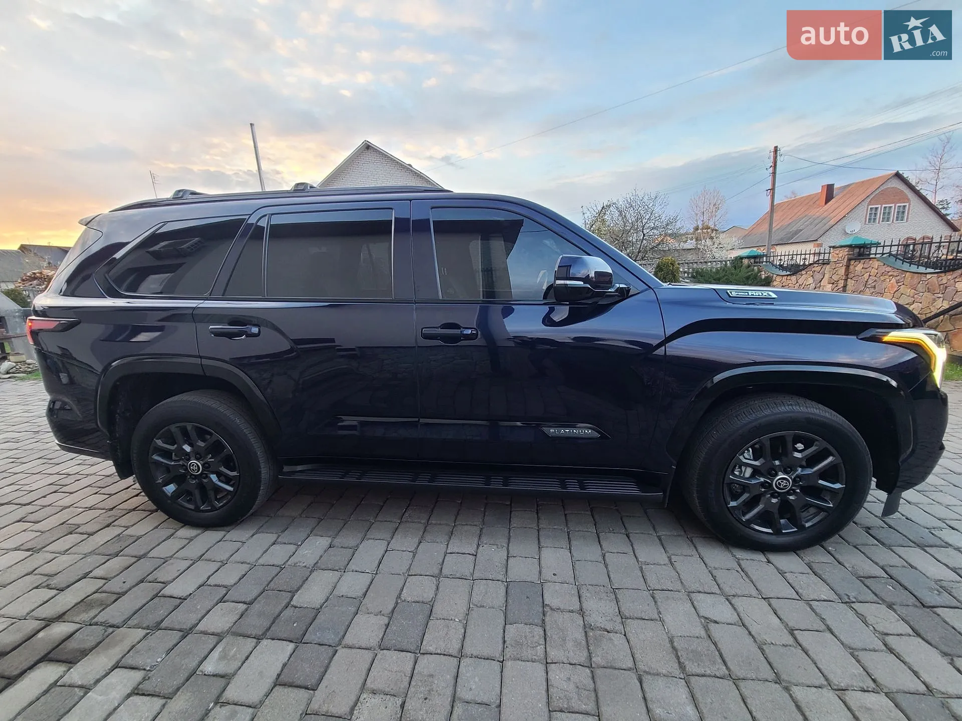 2023 Toyota Sequoia - мініатюра 12