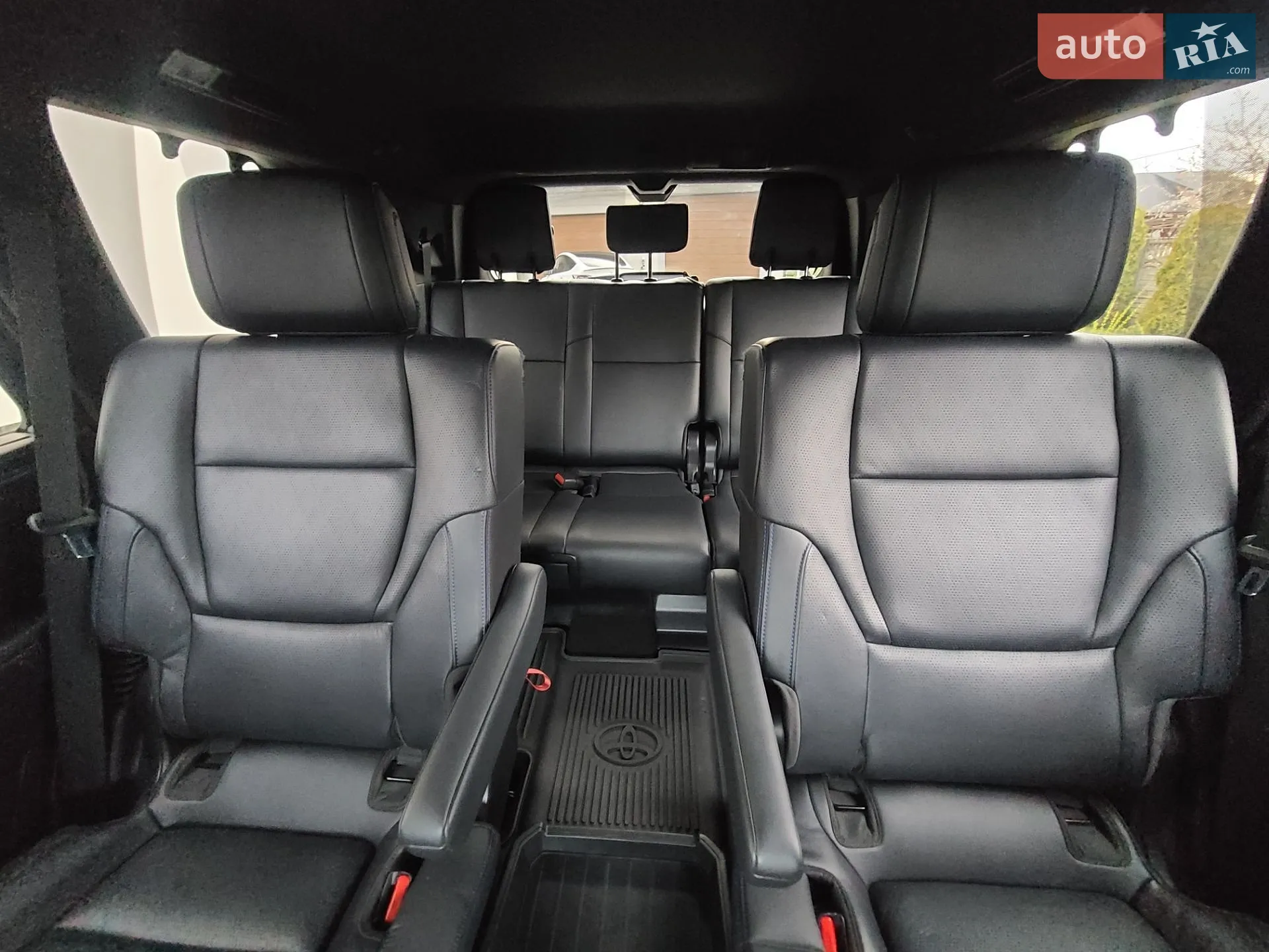 2023 Toyota Sequoia - мініатюра 20