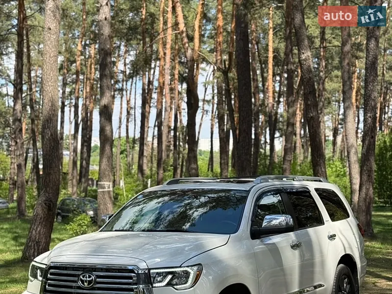 Toyota Sequoia 2019