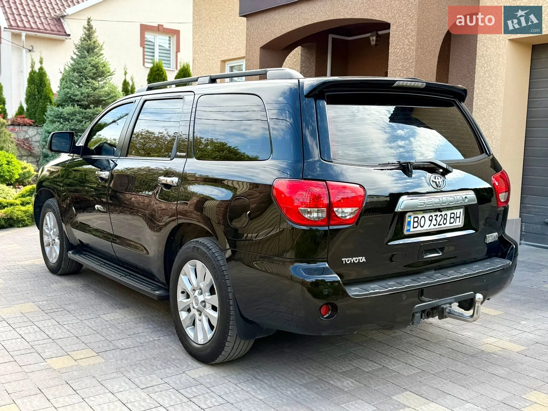 2010 Toyota Sequoia - мініатюра 11