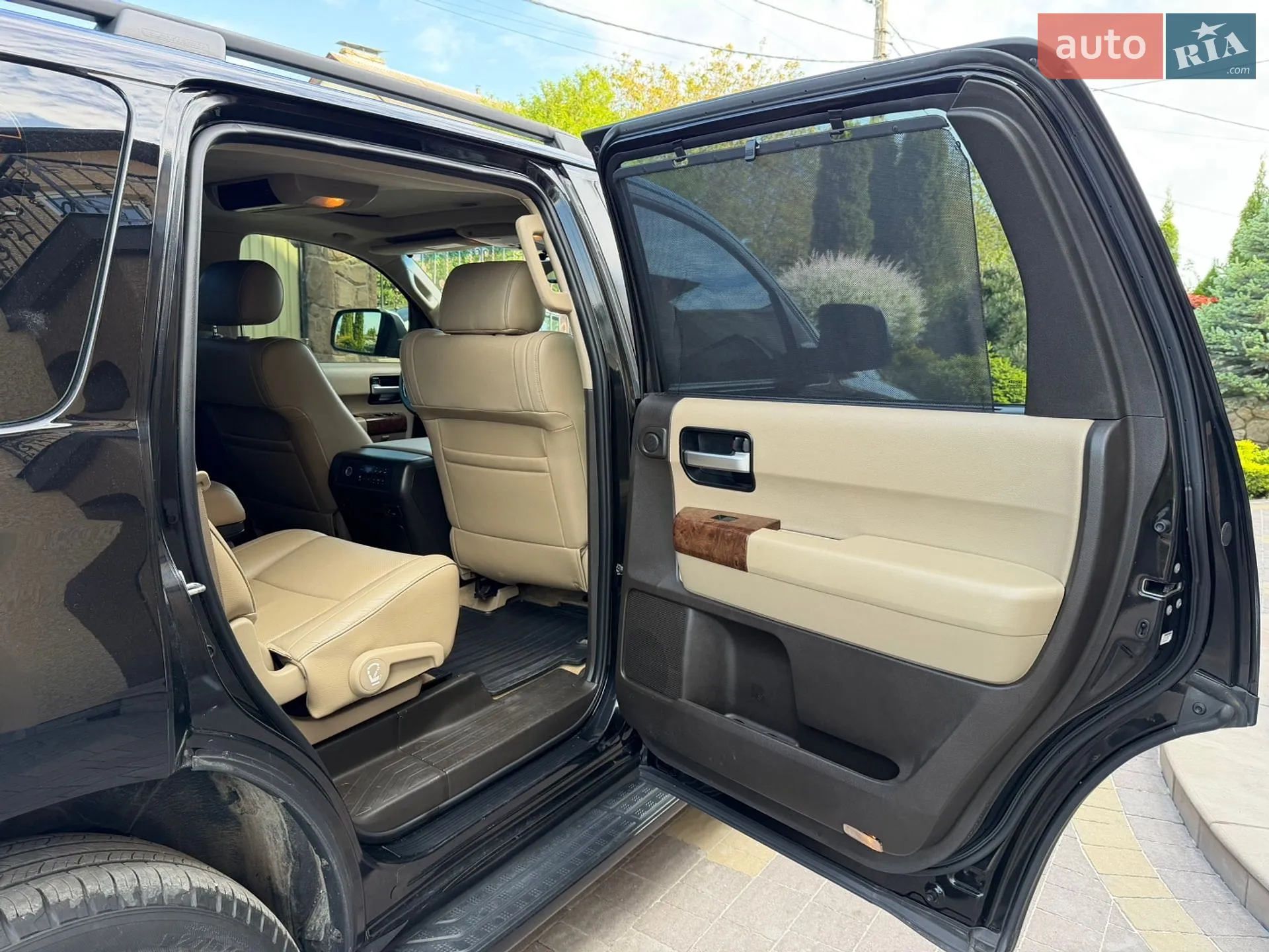 2010 Toyota Sequoia - мініатюра 70