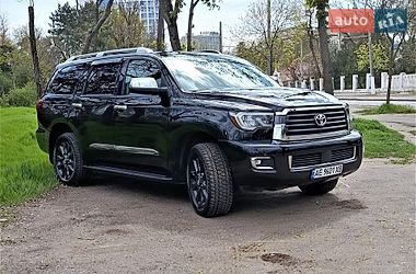 Внедорожник / Кроссовер Toyota Sequoia 2018 в Одессе