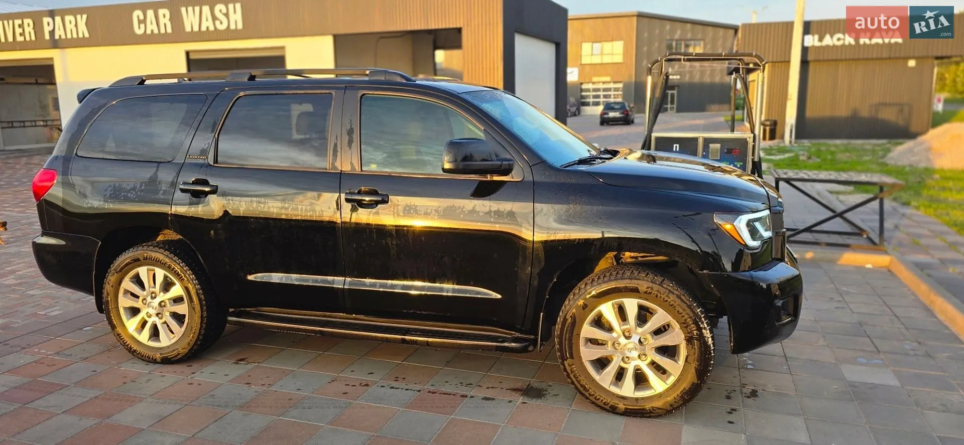 2013 Toyota Sequoia - мініатюра 11