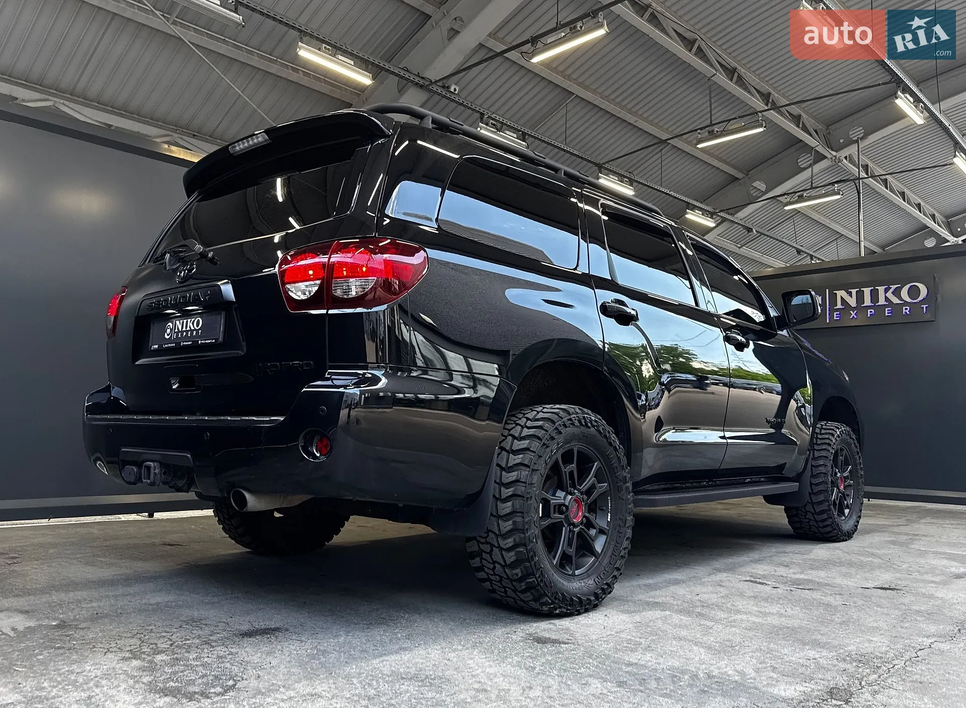 2021 Toyota Sequoia - мініатюра 13