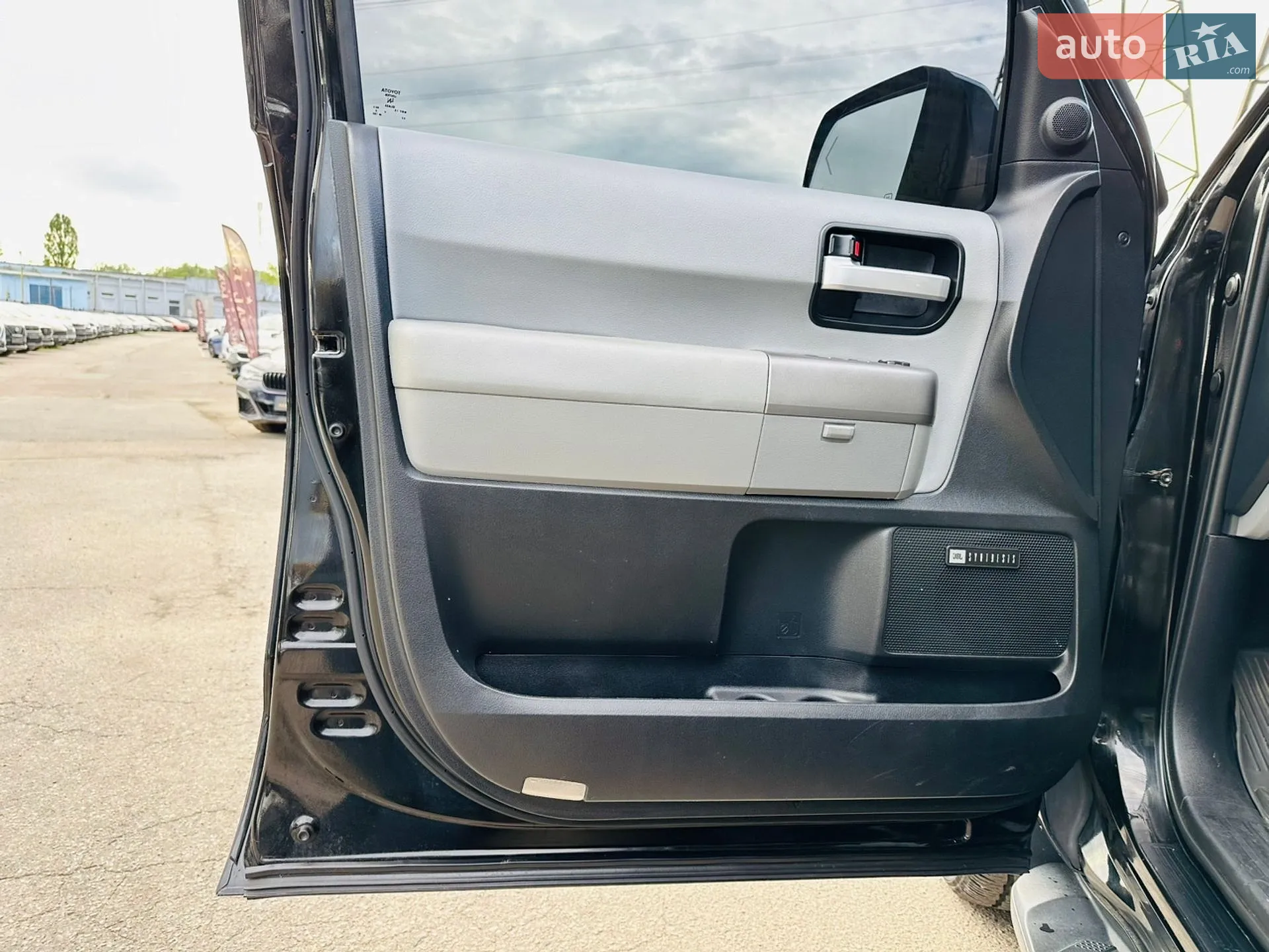 2013 Toyota Sequoia - мініатюра 18