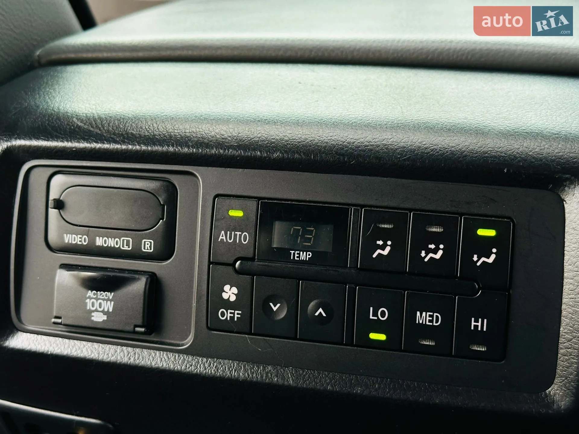 2013 Toyota Sequoia - мініатюра 23