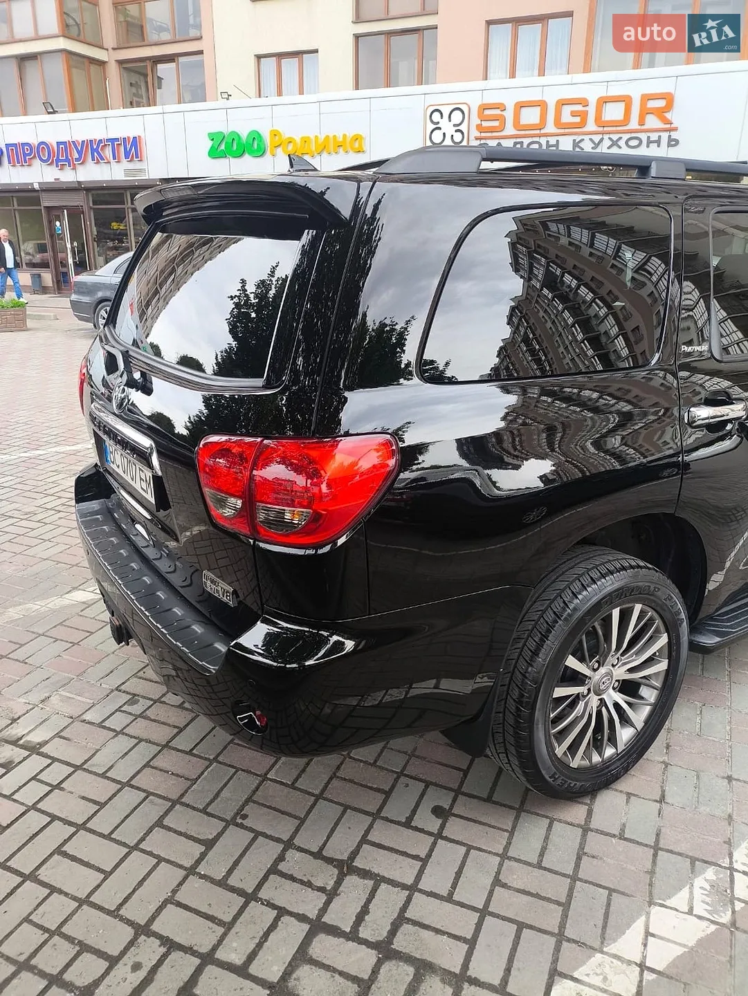 2015 Toyota Sequoia - мініатюра 8