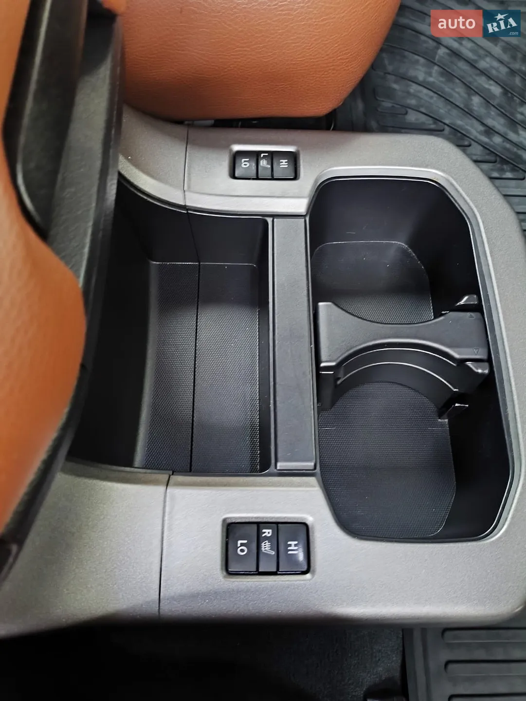 2015 Toyota Sequoia - мініатюра 19