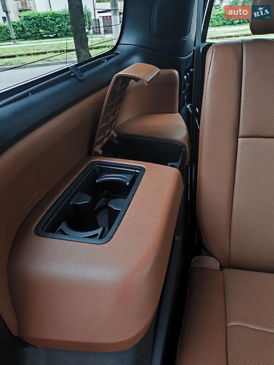 2015 Toyota Sequoia - мініатюра 31