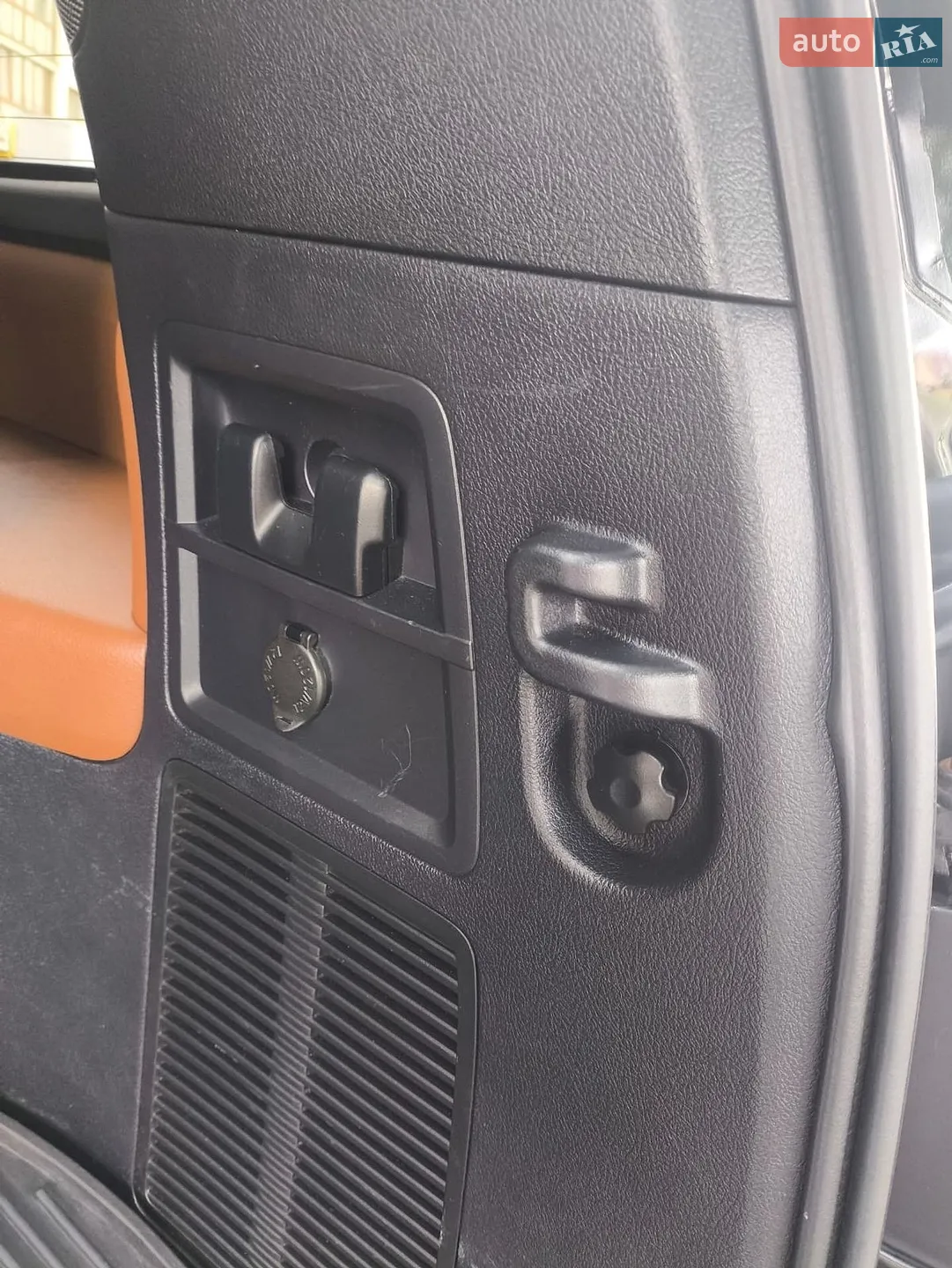 2015 Toyota Sequoia - мініатюра 36