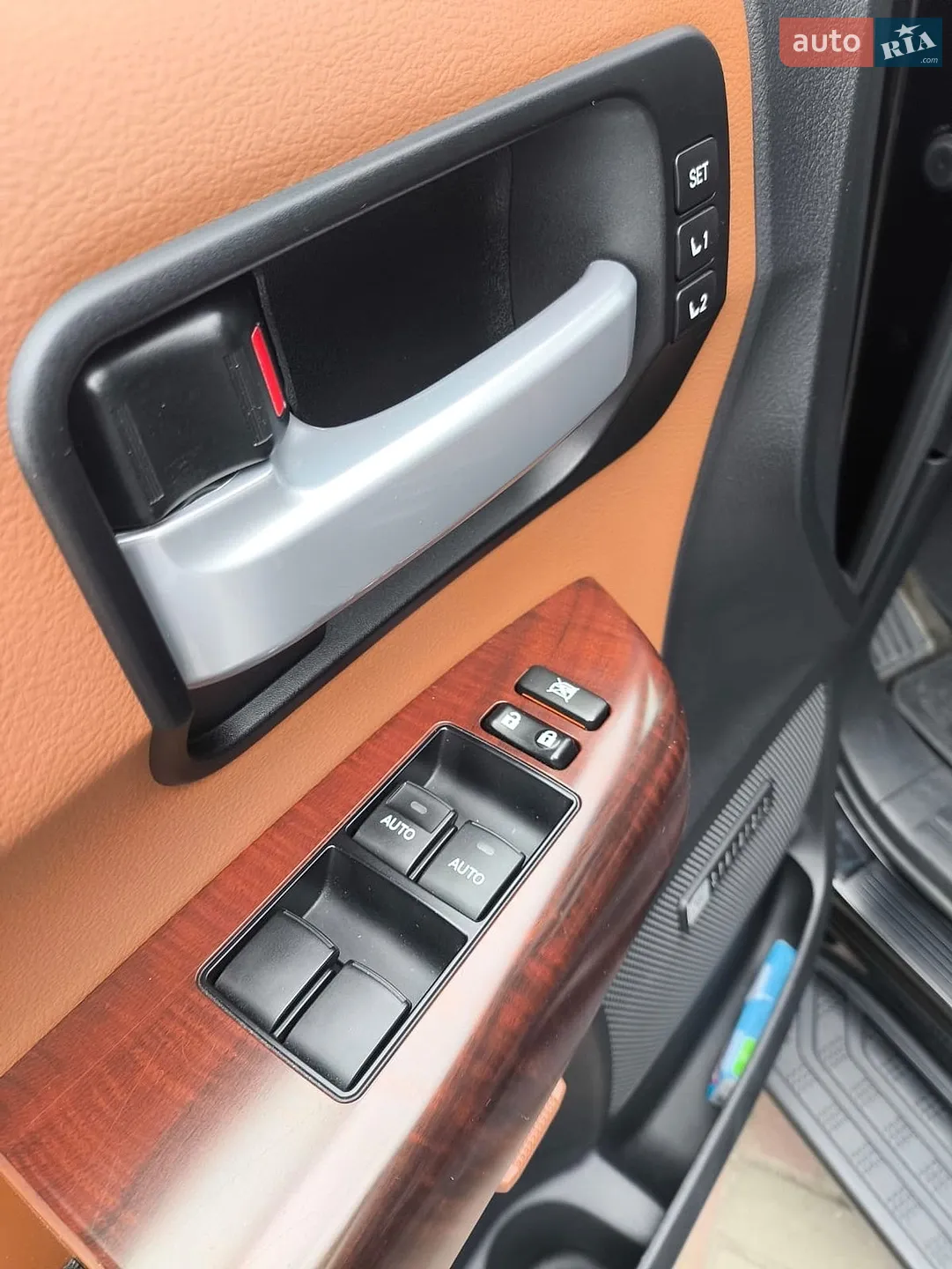 2015 Toyota Sequoia - мініатюра 52