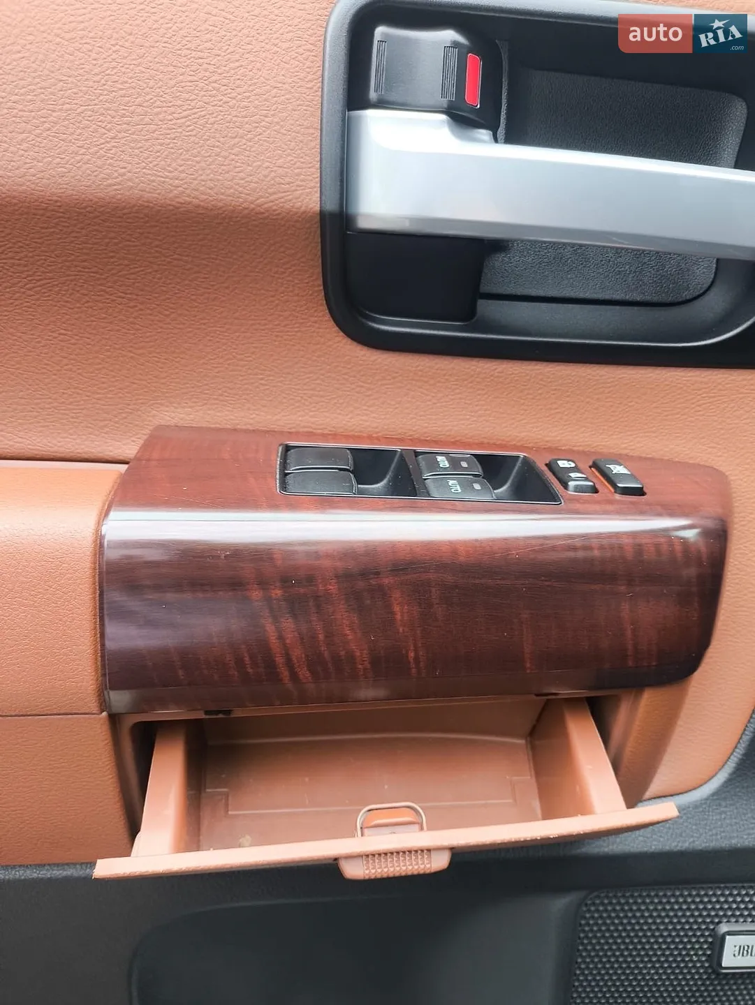 2015 Toyota Sequoia - мініатюра 65