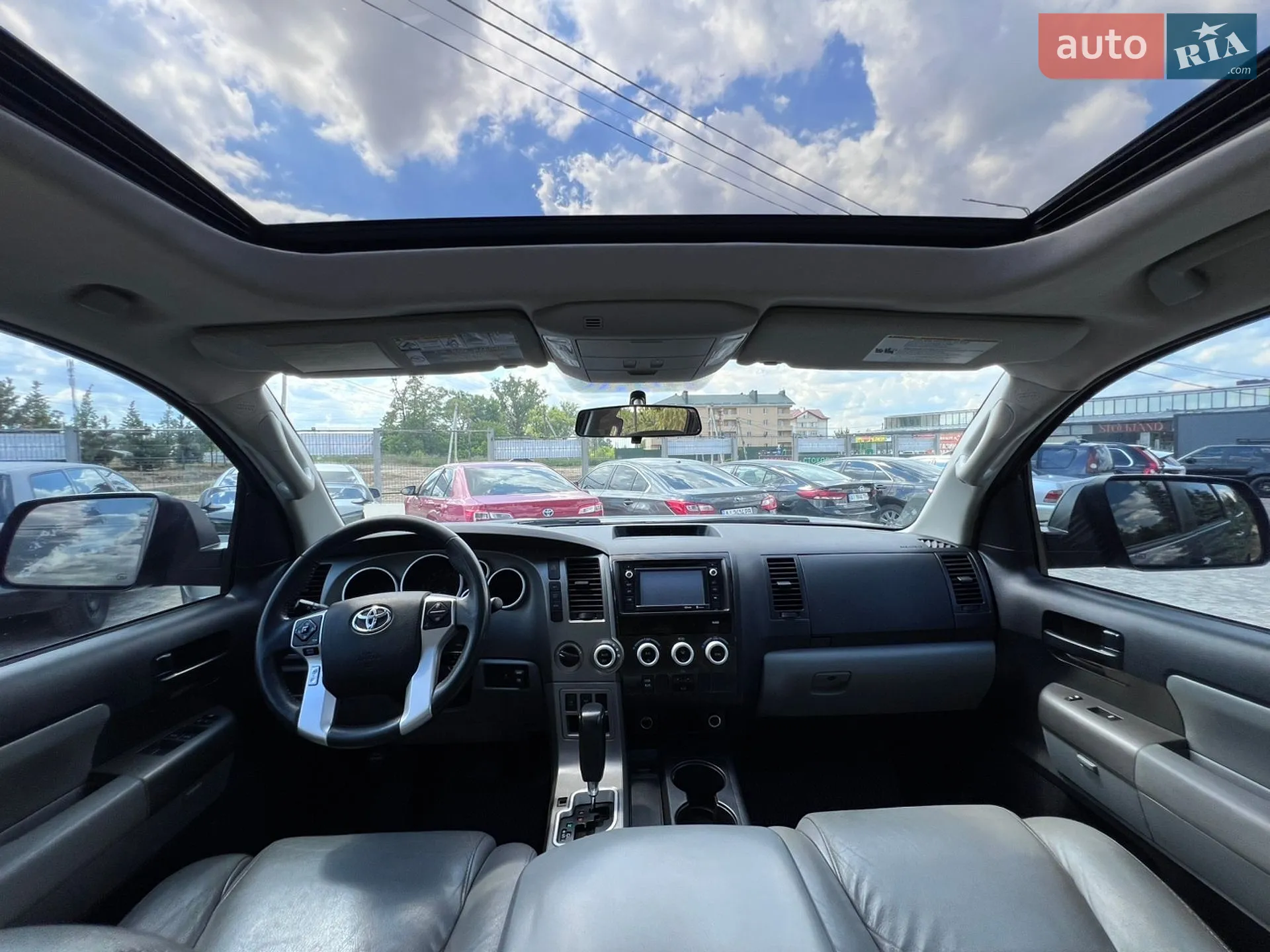 2014 Toyota Sequoia - мініатюра 9