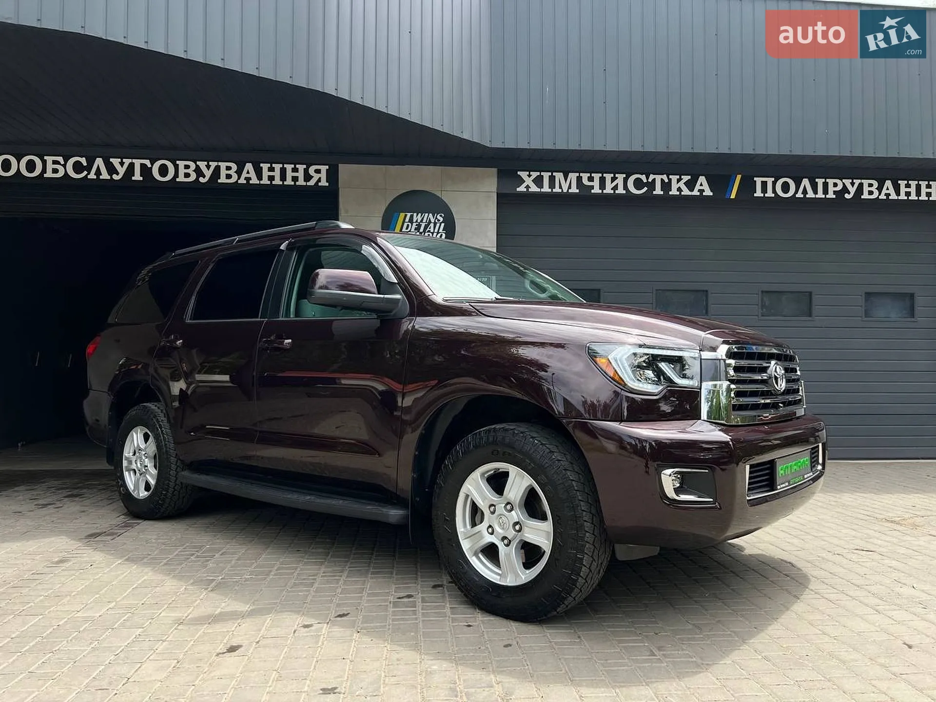 2016 Toyota Sequoia - мініатюра 8