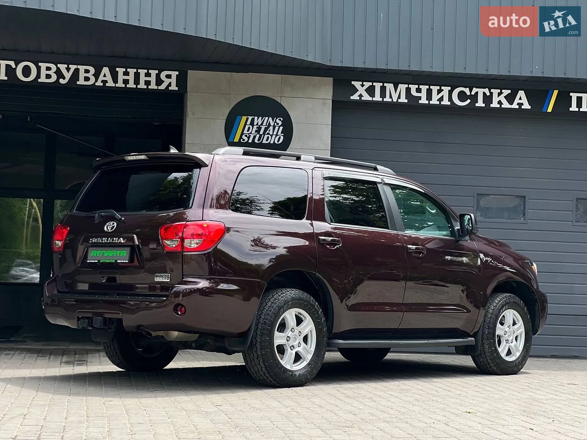 2016 Toyota Sequoia - мініатюра 14