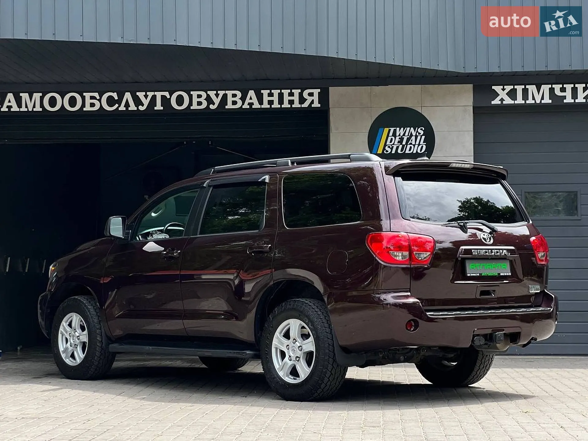 2016 Toyota Sequoia - мініатюра 20