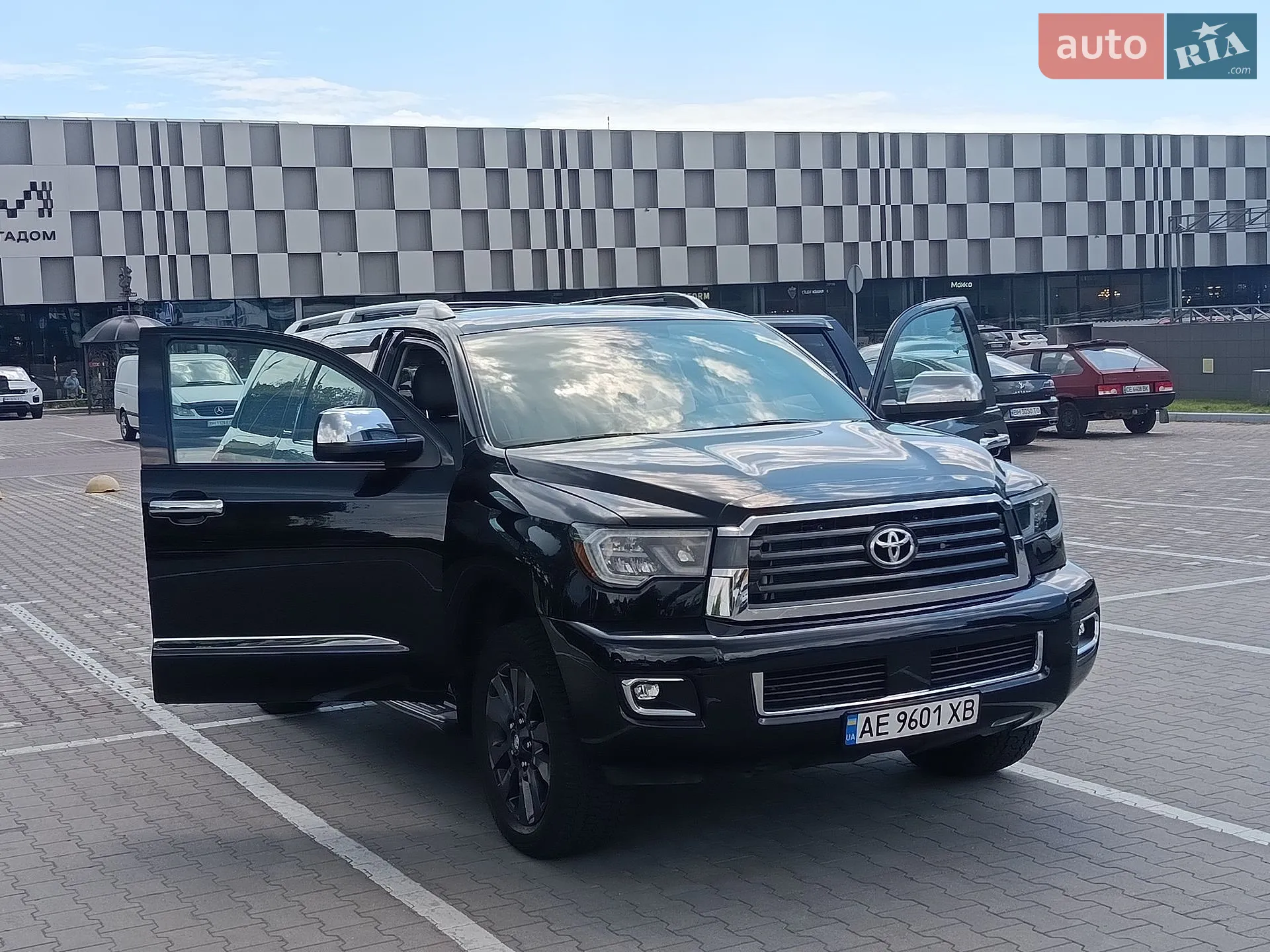 2018 Toyota Sequoia - мініатюра 4