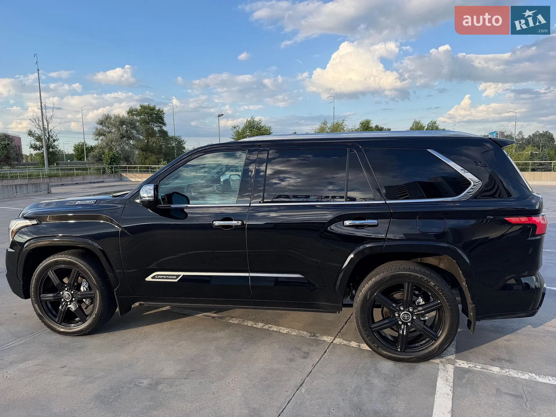 2023 Toyota Sequoia - мініатюра 10
