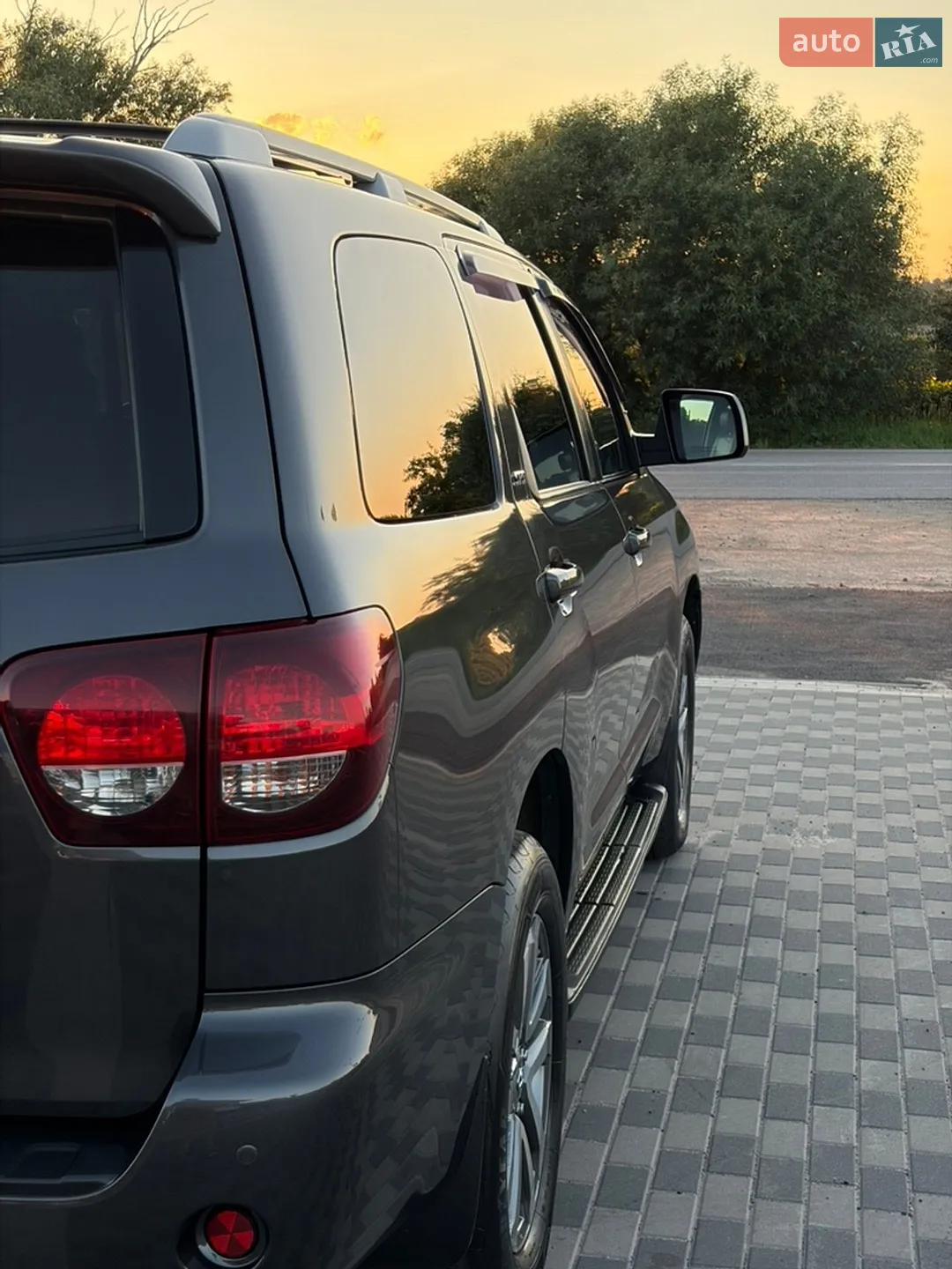 2019 Toyota Sequoia - мініатюра 24