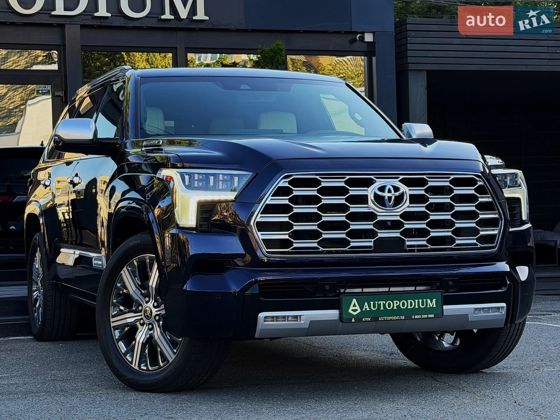 2023 Toyota Sequoia - мініатюра 10