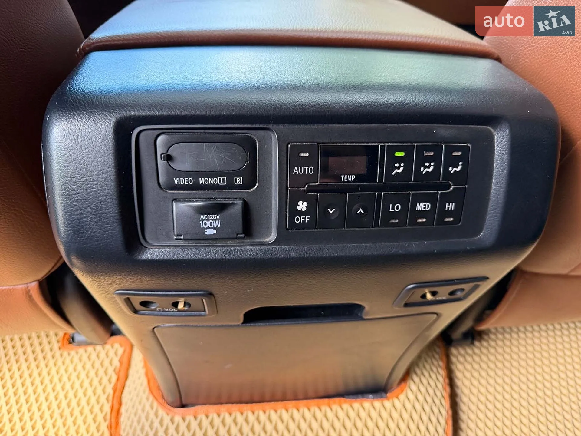 2012 Toyota Sequoia - мініатюра 23