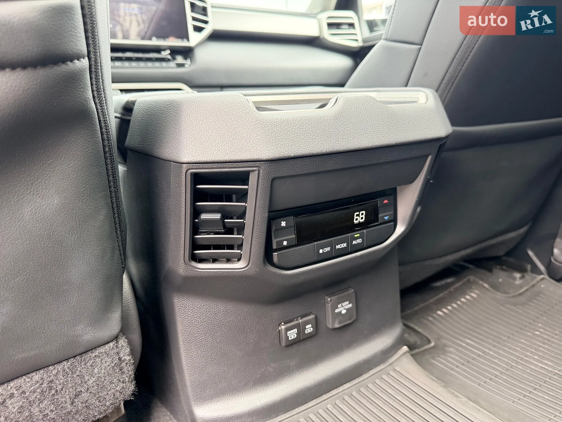 2023 Toyota Sequoia - мініатюра 27