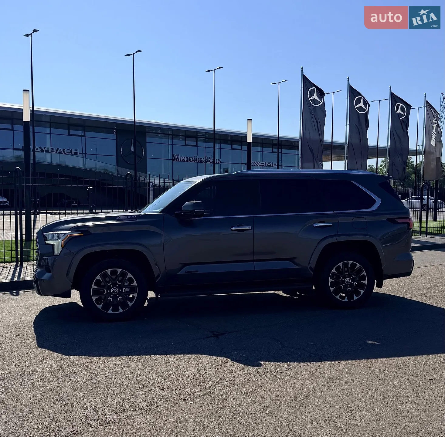 2024 Toyota Sequoia - мініатюра 3
