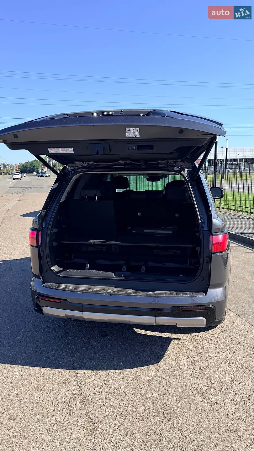 2024 Toyota Sequoia - мініатюра 13