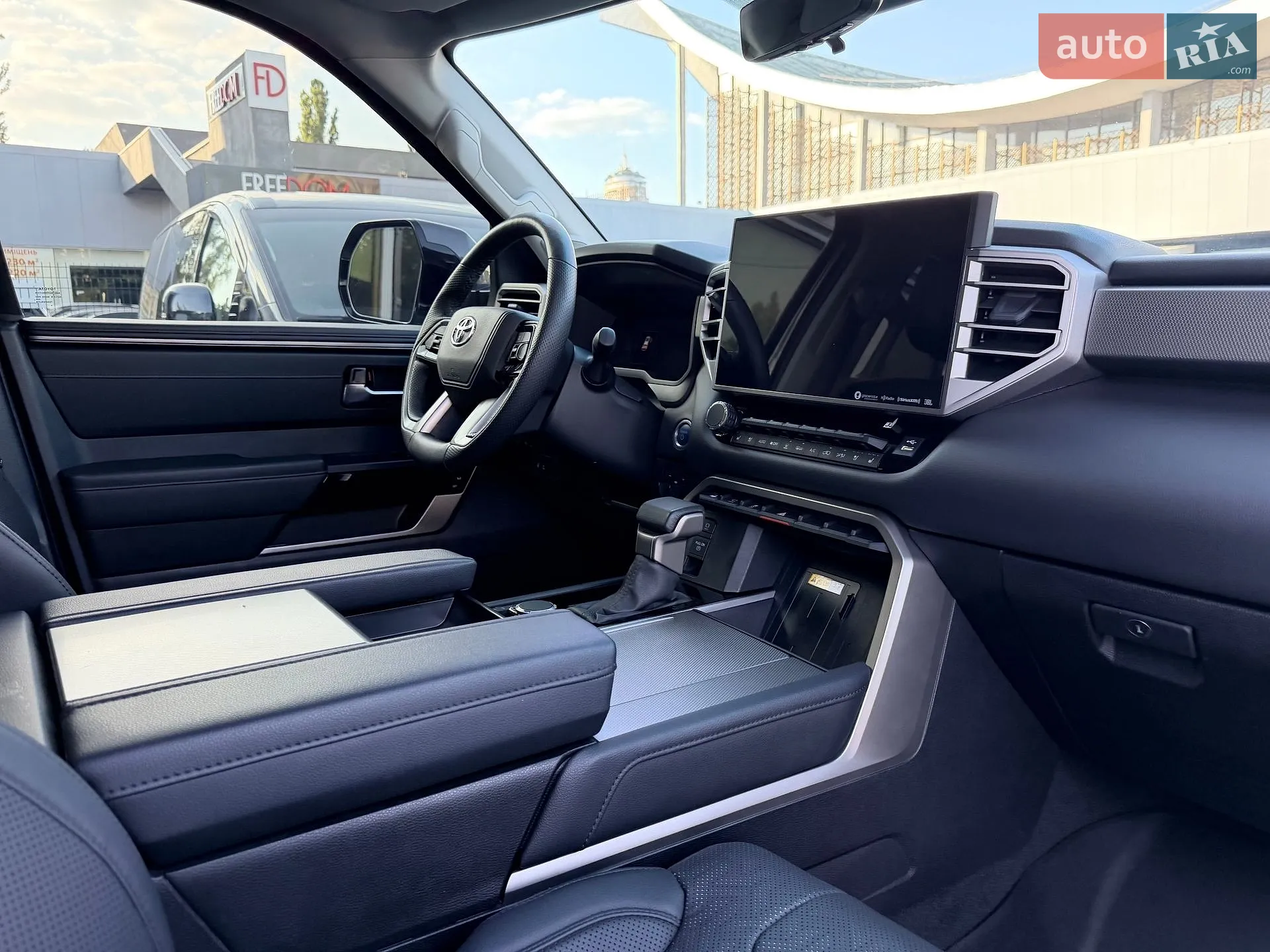 2024 Toyota Sequoia - мініатюра 42