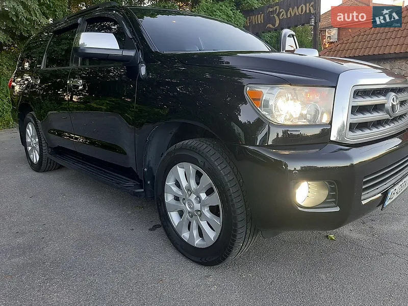 Toyota Sequoia