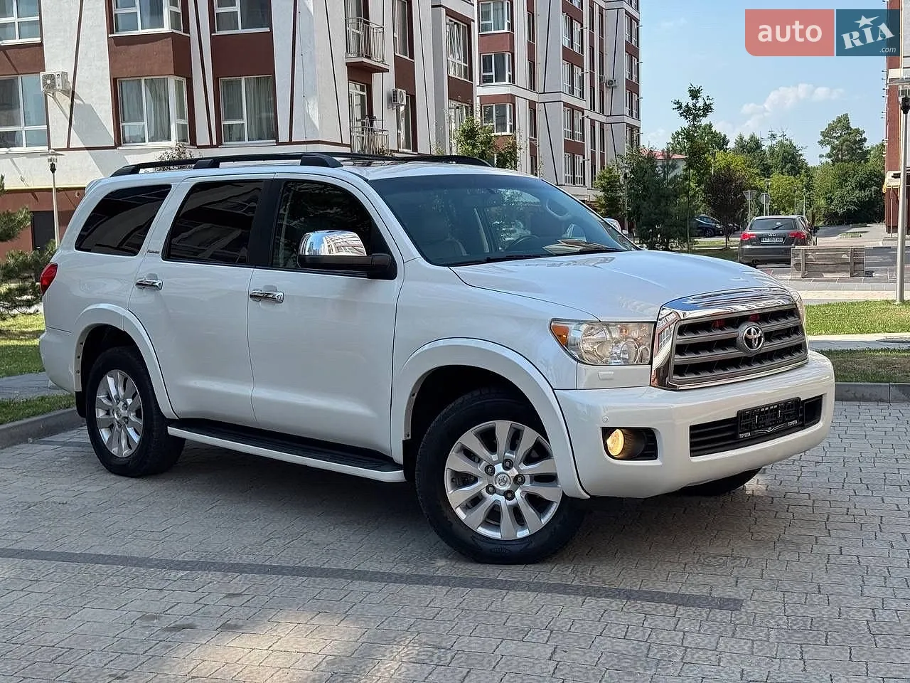 2013 Toyota Sequoia - мініатюра 8