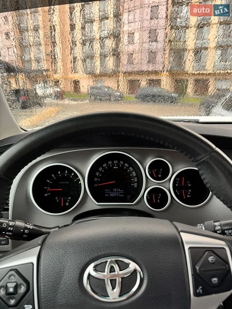2014 Toyota Sequoia - мініатюра 19