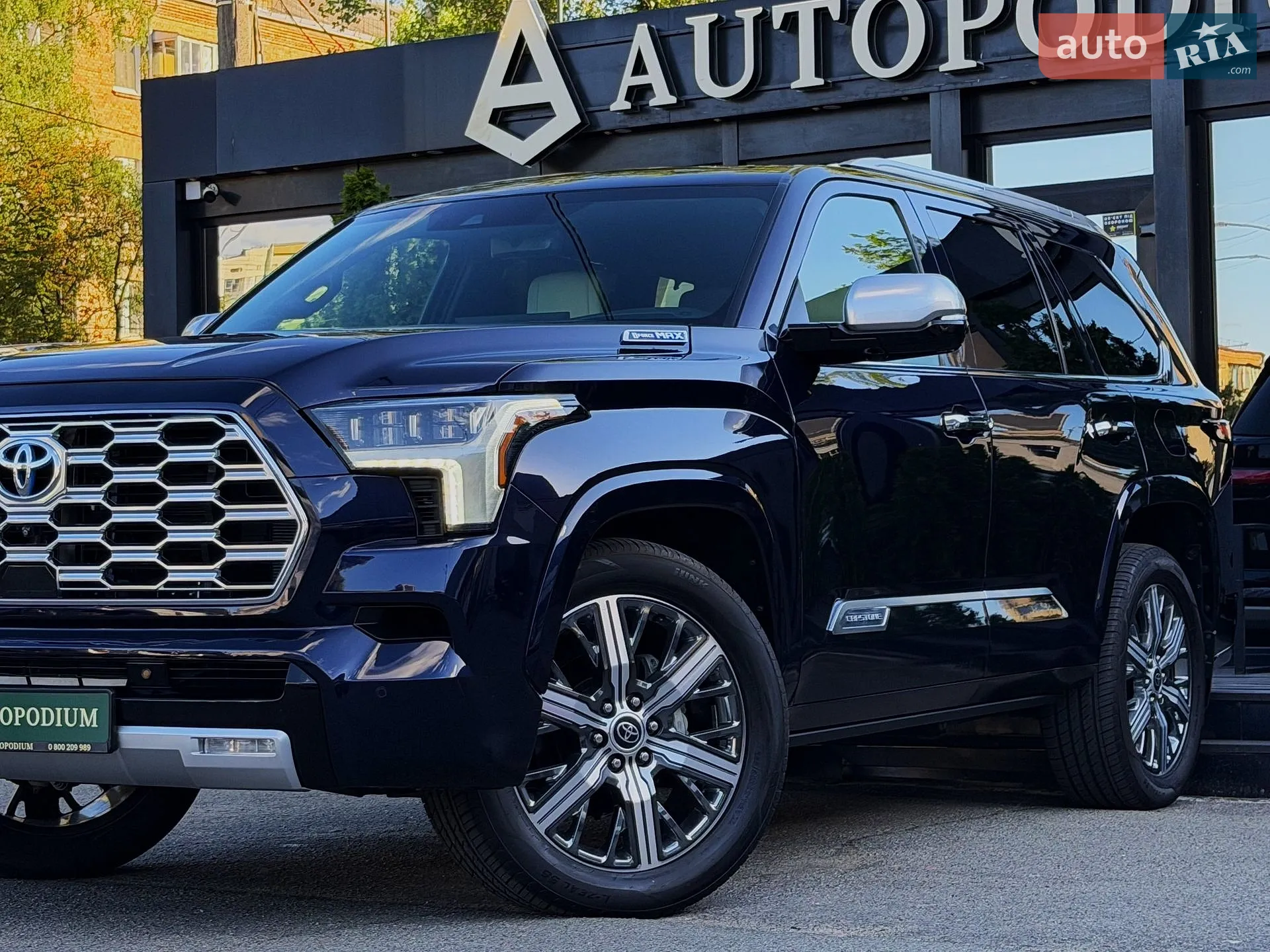 2023 Toyota Sequoia - мініатюра 8