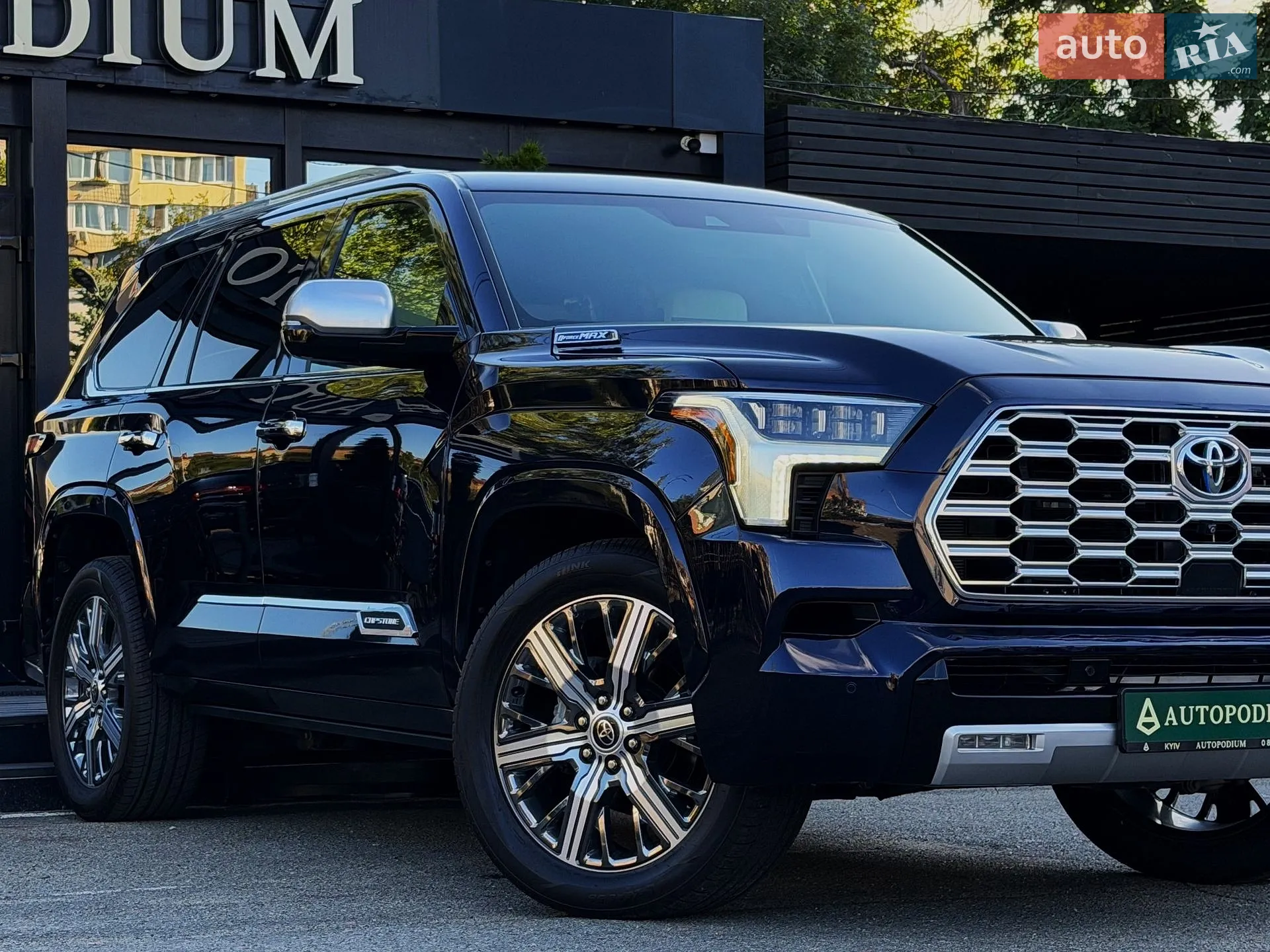 2023 Toyota Sequoia - мініатюра 13