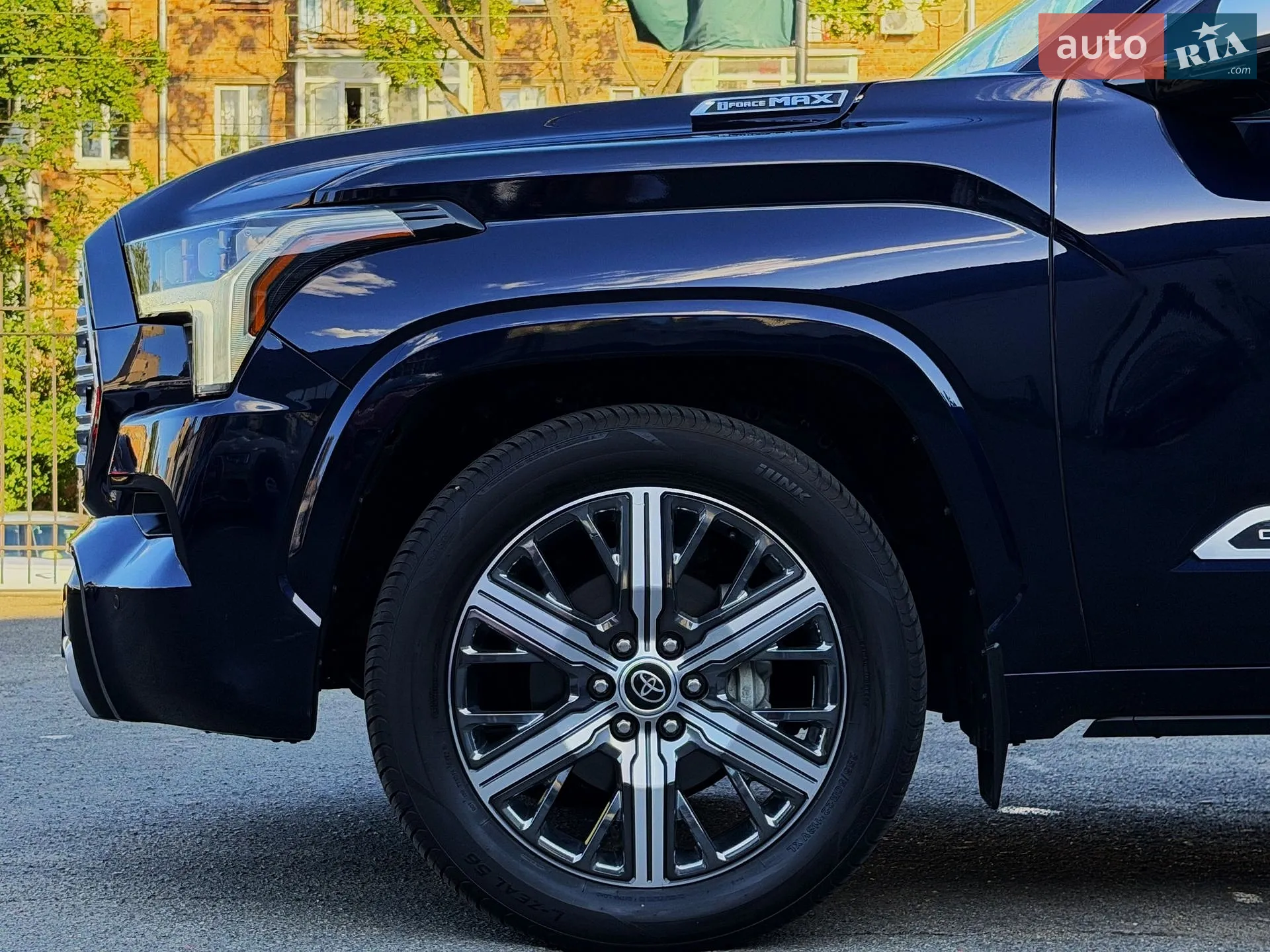 2023 Toyota Sequoia - мініатюра 18