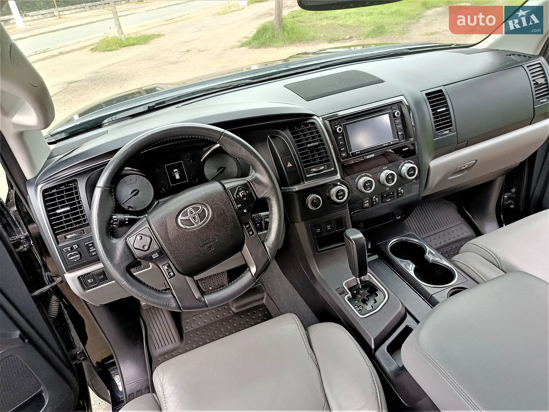2018 Toyota Sequoia - мініатюра 41