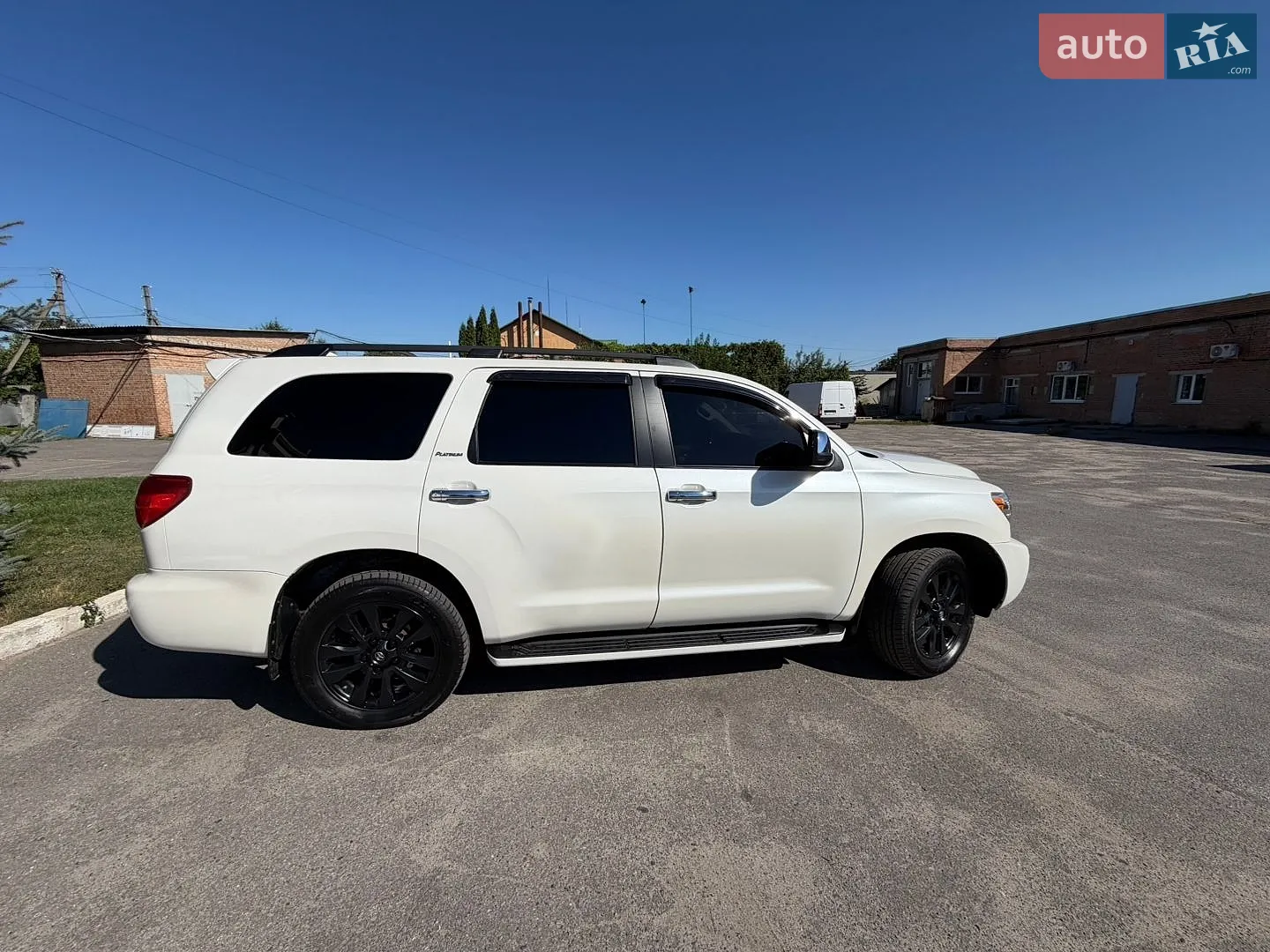 2010 Toyota Sequoia - мініатюра 3