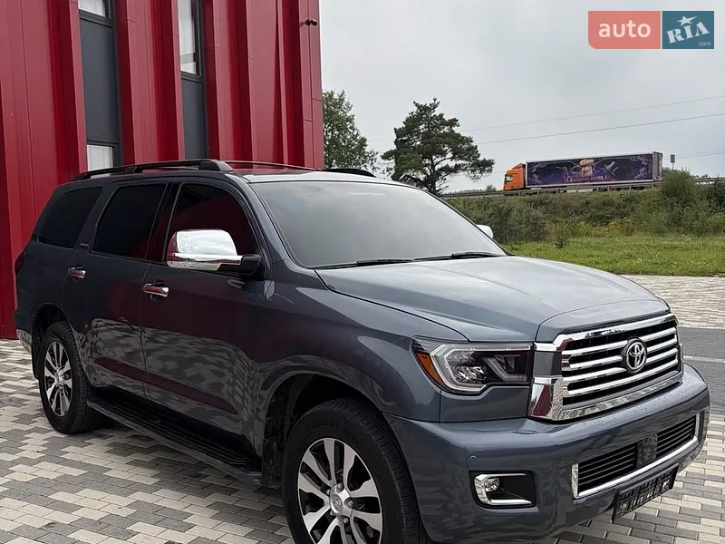 Toyota Sequoia