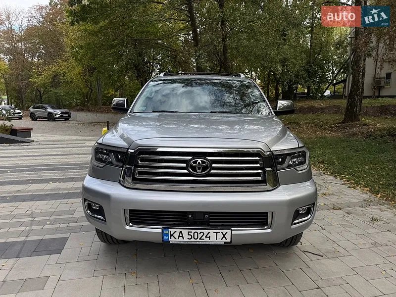 Toyota Sequoia