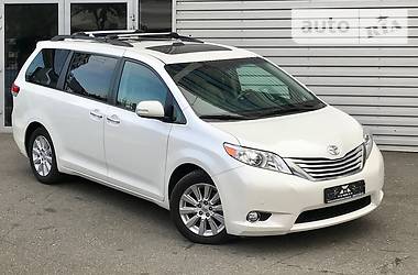 Минивэн Toyota Sienna 2013 в Киеве